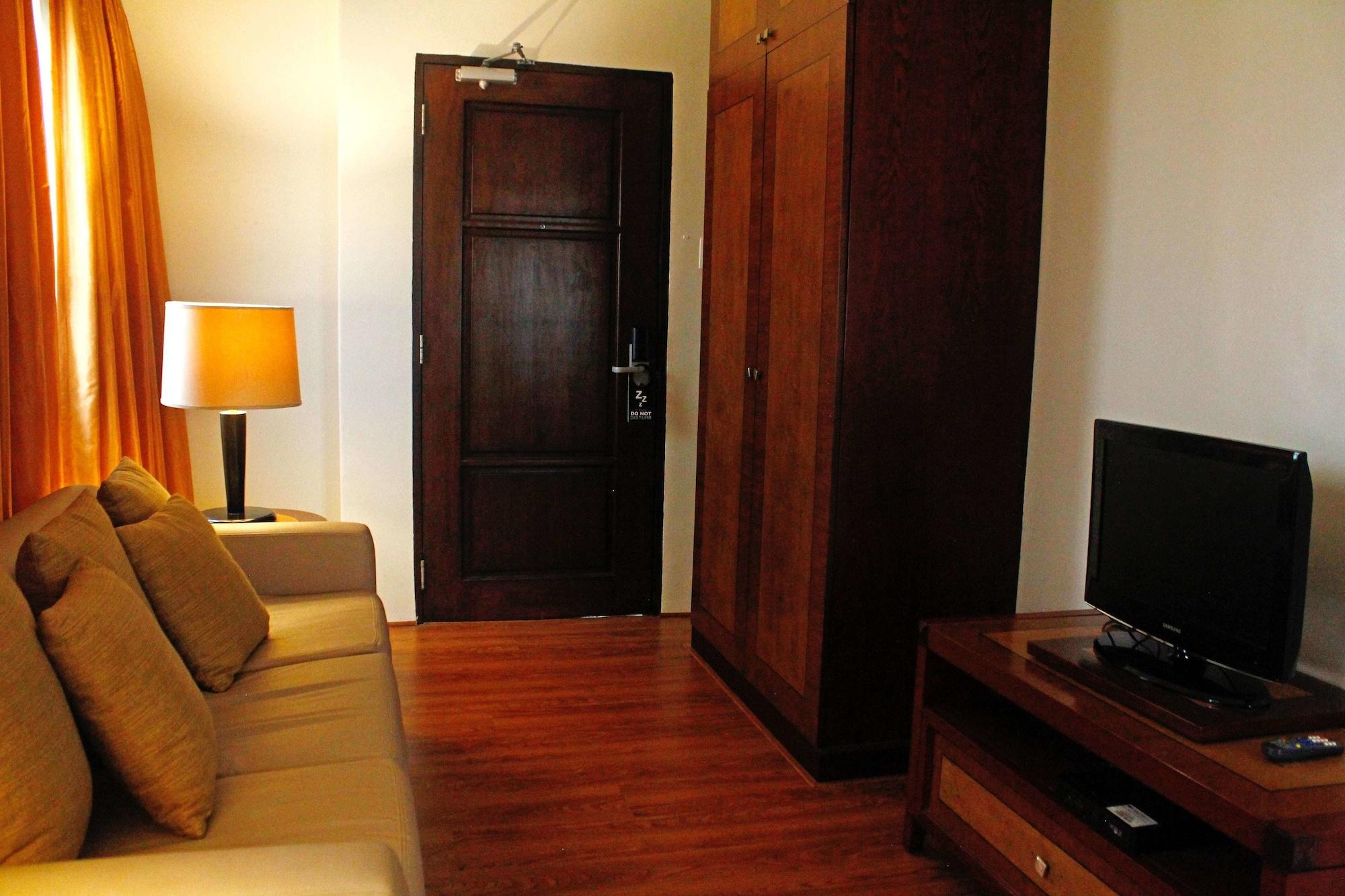 Citi Park Hotel Cebu Powered By Cocotel Bagian luar foto