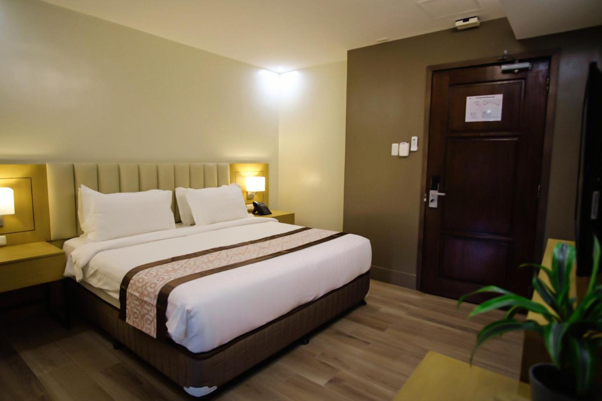 Citi Park Hotel Cebu Powered By Cocotel Bagian luar foto