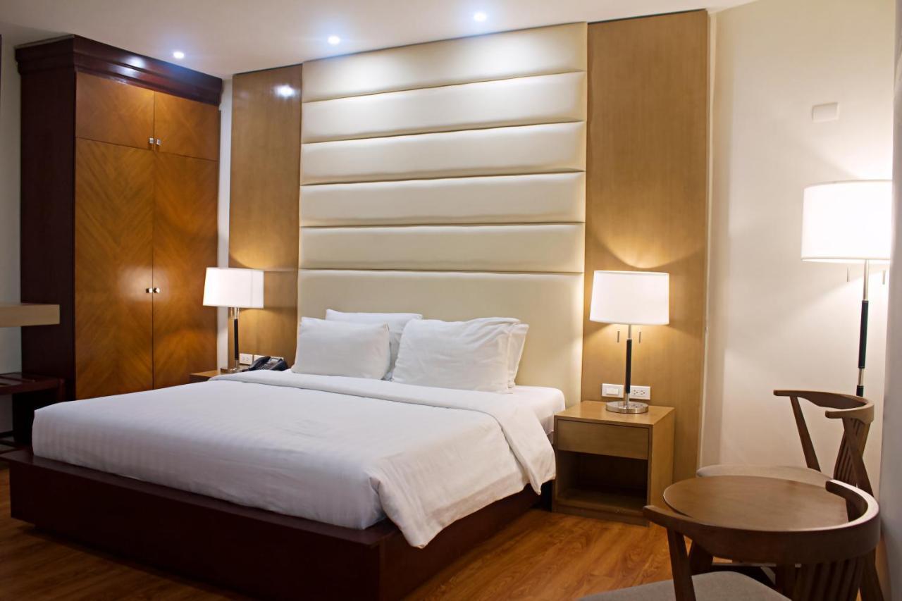 Citi Park Hotel Cebu Powered By Cocotel Bagian luar foto